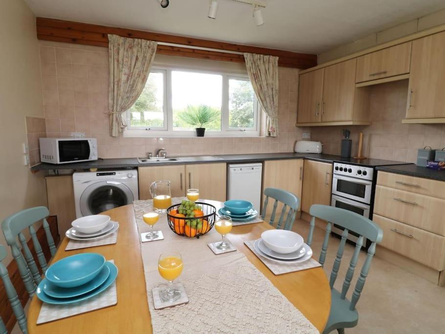 Cheerful Spacious 2 Bedroom Holiday Home St Anns 12 Gunnislake Eksteriør billede